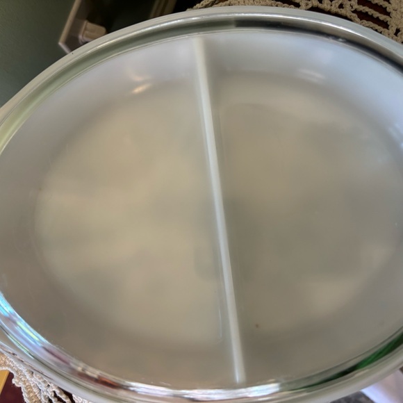 Pyrex 1.5 Qt Divided Casserole Dish Early American Brown Gold with Lid Vintage - Picture 9 of 9